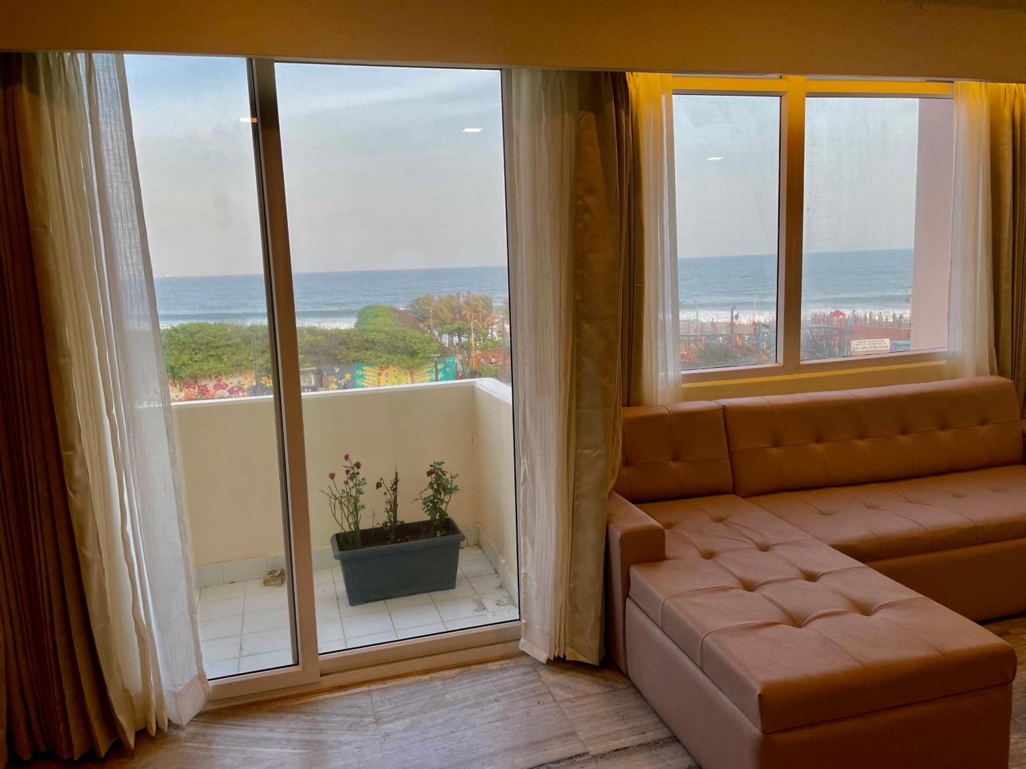 Apartamento Ocean'S Edge Visakhapatnam Exterior foto